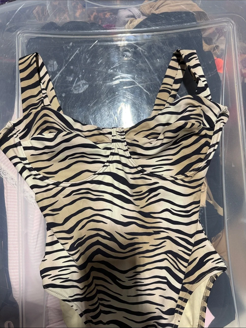 Skims signature swim underwire one piece champagne tiger print small